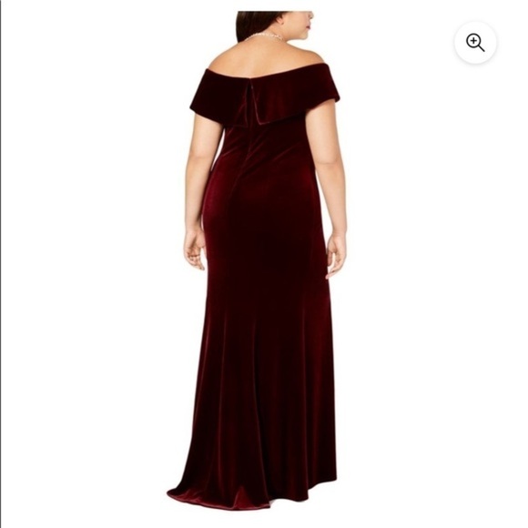 Xscape 16w Off the Shoulder Long Burgundy Velvet Wedding Bridesmaid Gown - Picture 5 of 9